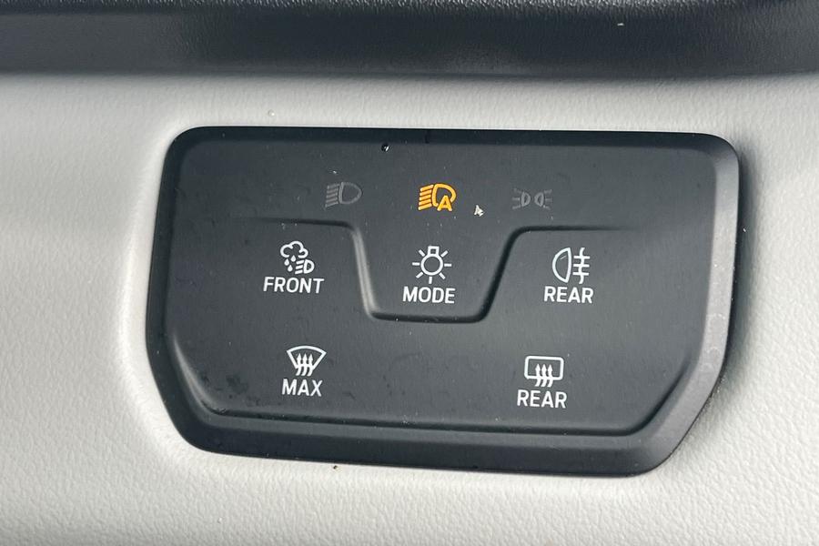 Ford Explorer Photo autoimg-ed9bf3caea38c483b5e9bc0b33906922a4faa318.jpg