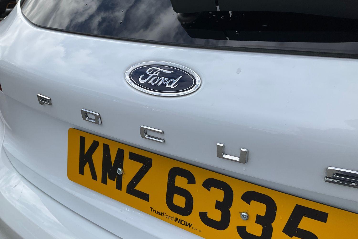 Ford Focus Photo 39