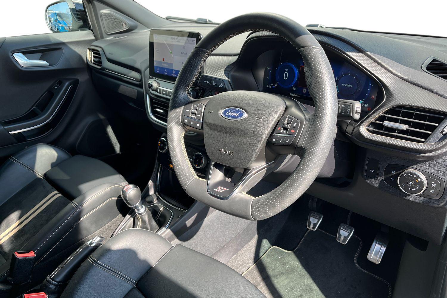 Ford PUMA Photo 8