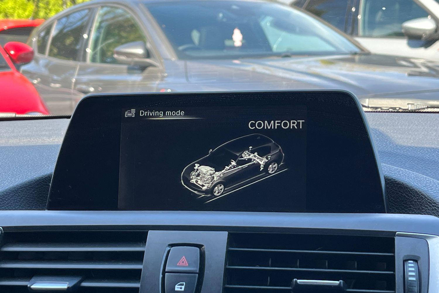 BMW 1 Series Photo 31