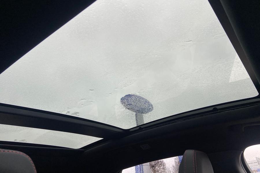 Ford Kuga Photo autoimg-edb01e73d829fcad305f0d8cbcb12e1bd9d3a349.jpg