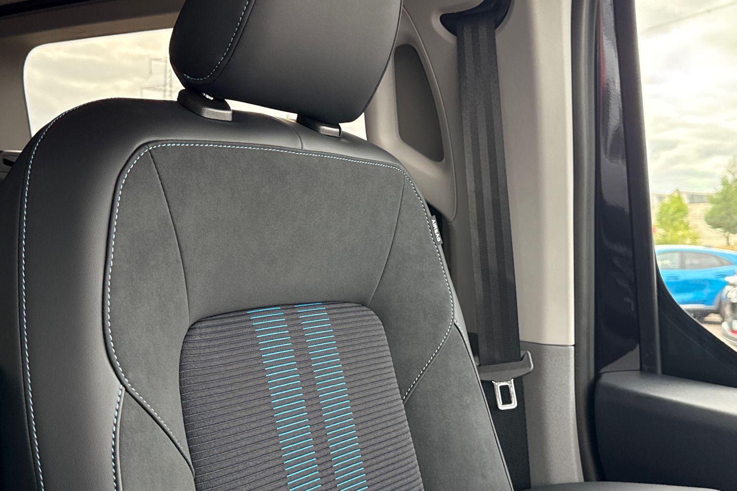 Ford TRANSIT CUSTOM Photo 35