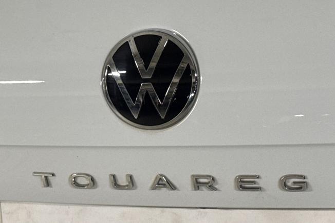 VOLKSWAGEN Touareg Photo 27