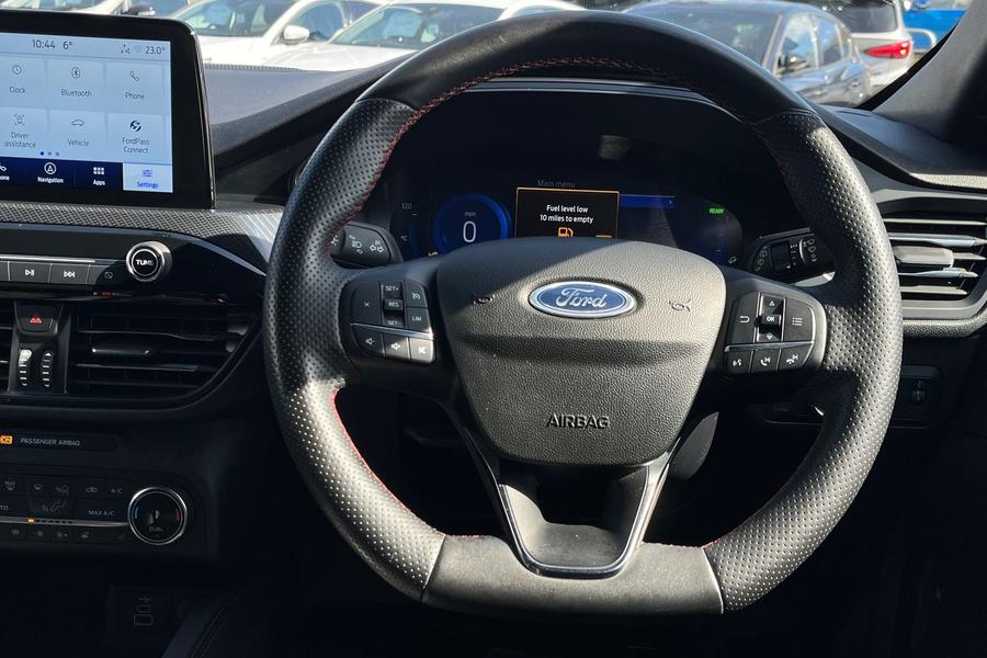 Ford Kuga Photo autoimg-edb5242af139ed1fefcb3f9b3a8766863d42603a.jpg