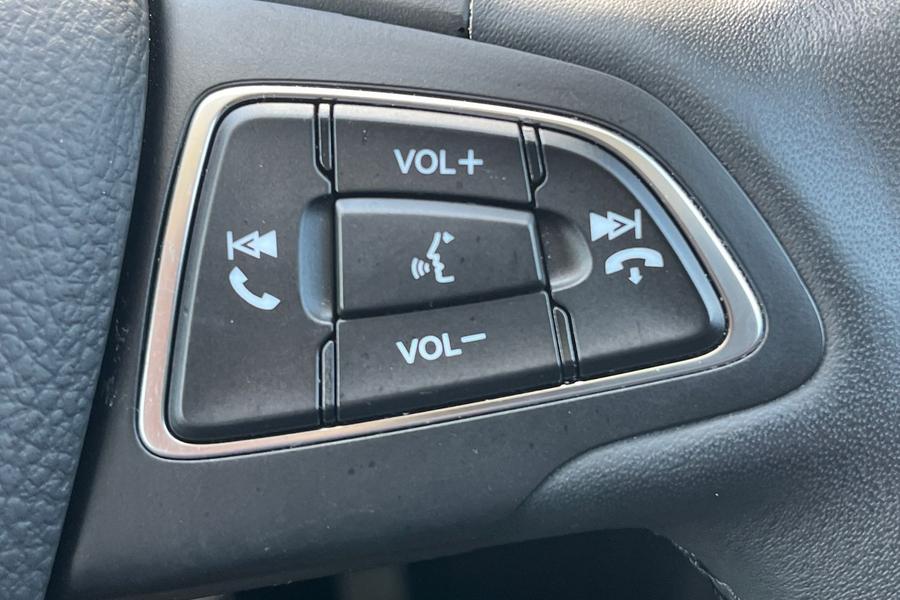 Ford C-Max Photo autoimg-edb7775eb41f1b22c196d4f61e0dc537dce61639.jpg