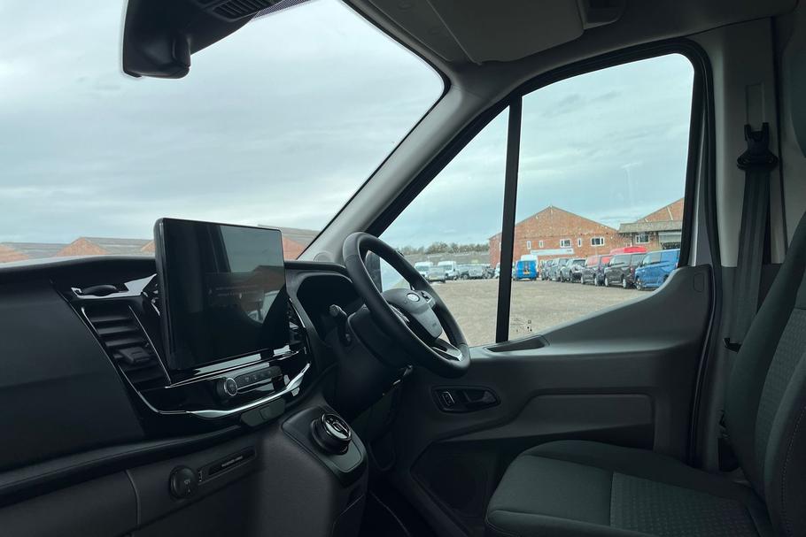 Used Ford E-TRANSIT YP75HFB 3
