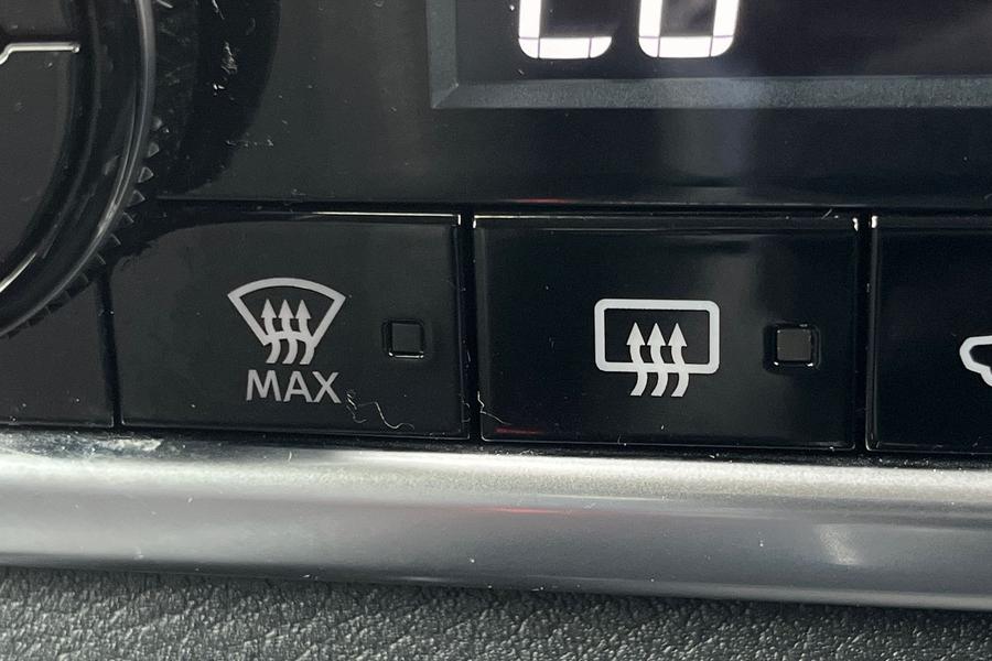 Nissan Qashqai Photo autoimg-edb900eaf6dfb8786d2d88272ba608c8d77cb462.jpg