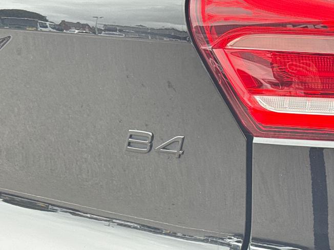 VOLVO Xc40 Photo 33
