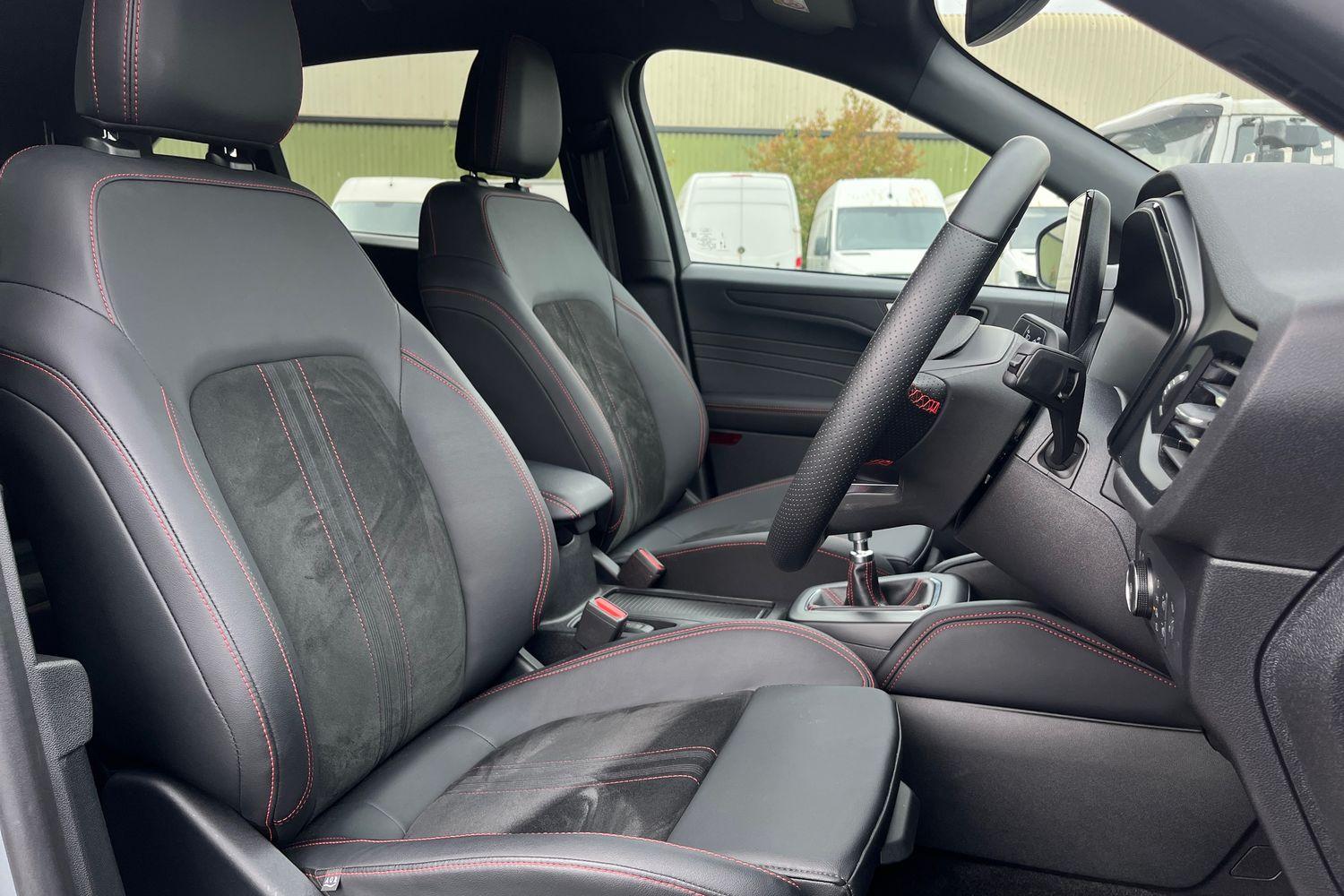 Ford Kuga Photo 16