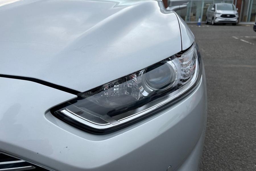 Ford MONDEO Photo autoimg-edbfa7baafea517dd151c572271759abd10b23ab.jpg