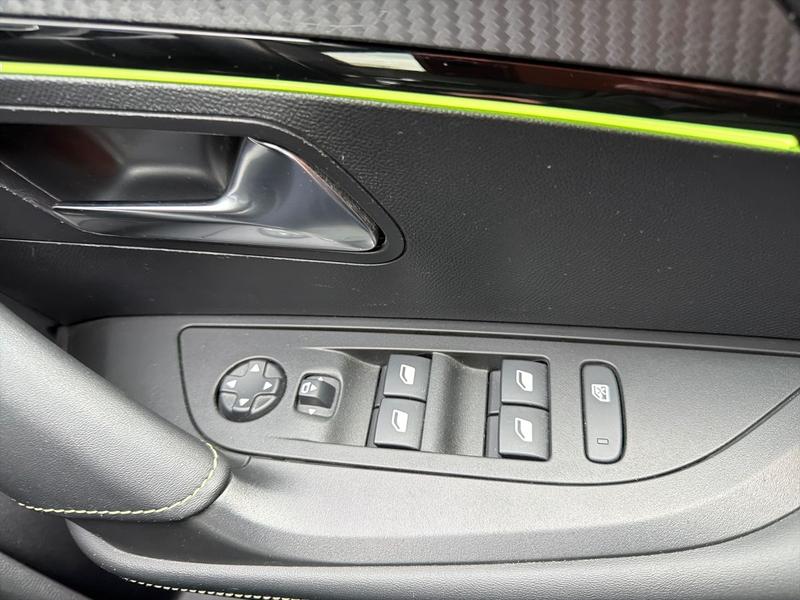 Used Peugeot 2008 NV72GXW 24