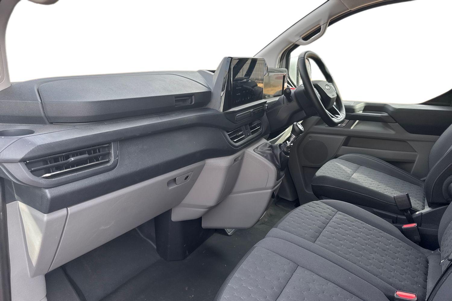 Ford TRANSIT CUSTOM Photo 2
