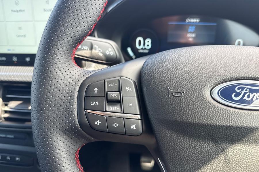 Ford FOCUS Photo autoimg-edc3dbe6f8c17c899fad7879a4fa493f3ce71a9d.jpg