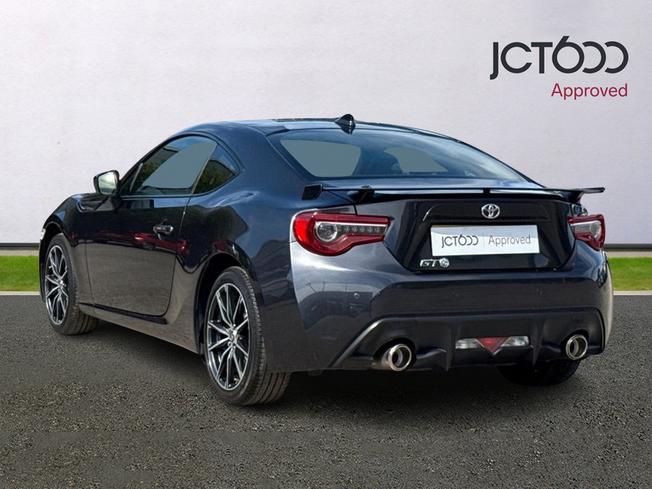 TOYOTA GT86 Photo 3
