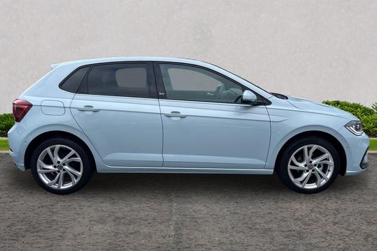 Volkswagen Polo Photo autoimg-edcb61c4542a6e3684f0f324e2953dd8bb440bfb.jpg