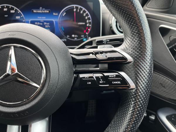 Mercedes-Benz C Class Photo autoimg-edcfa5db0adc367d9163e8b6425407a49ee90b13.jpg