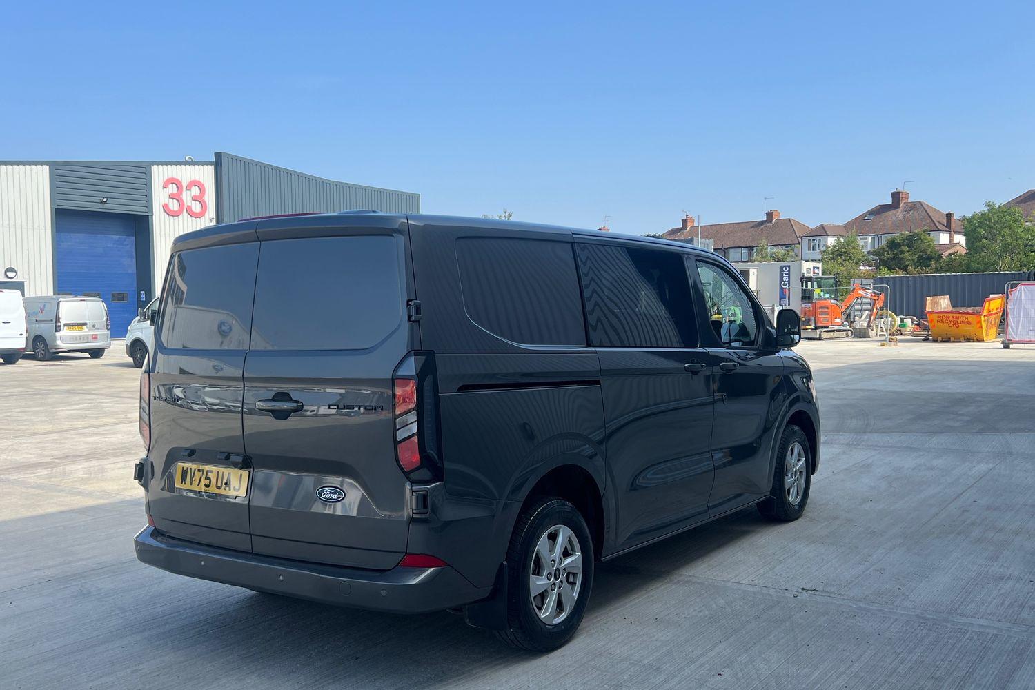 Ford TRANSIT CUSTOM Photo 25