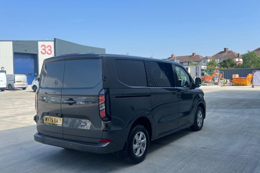 Ford TRANSIT CUSTOM Photo autoimg-edd80a02b06c8363d739c79047f6692520996739.jpg