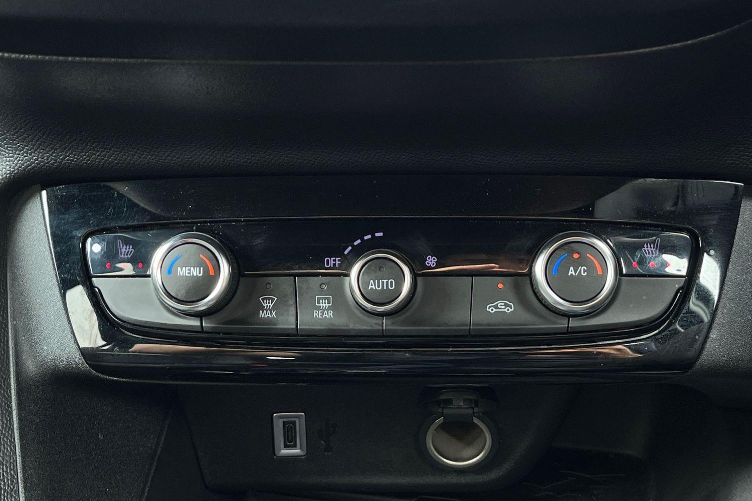 Vauxhall Corsa Photo 32