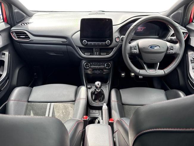 FORD Puma Photo 10