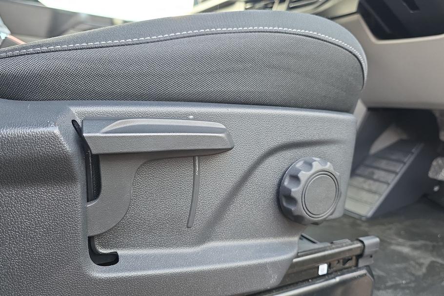 Used Ford E-TRANSIT CUSTOM AF75WWB 31