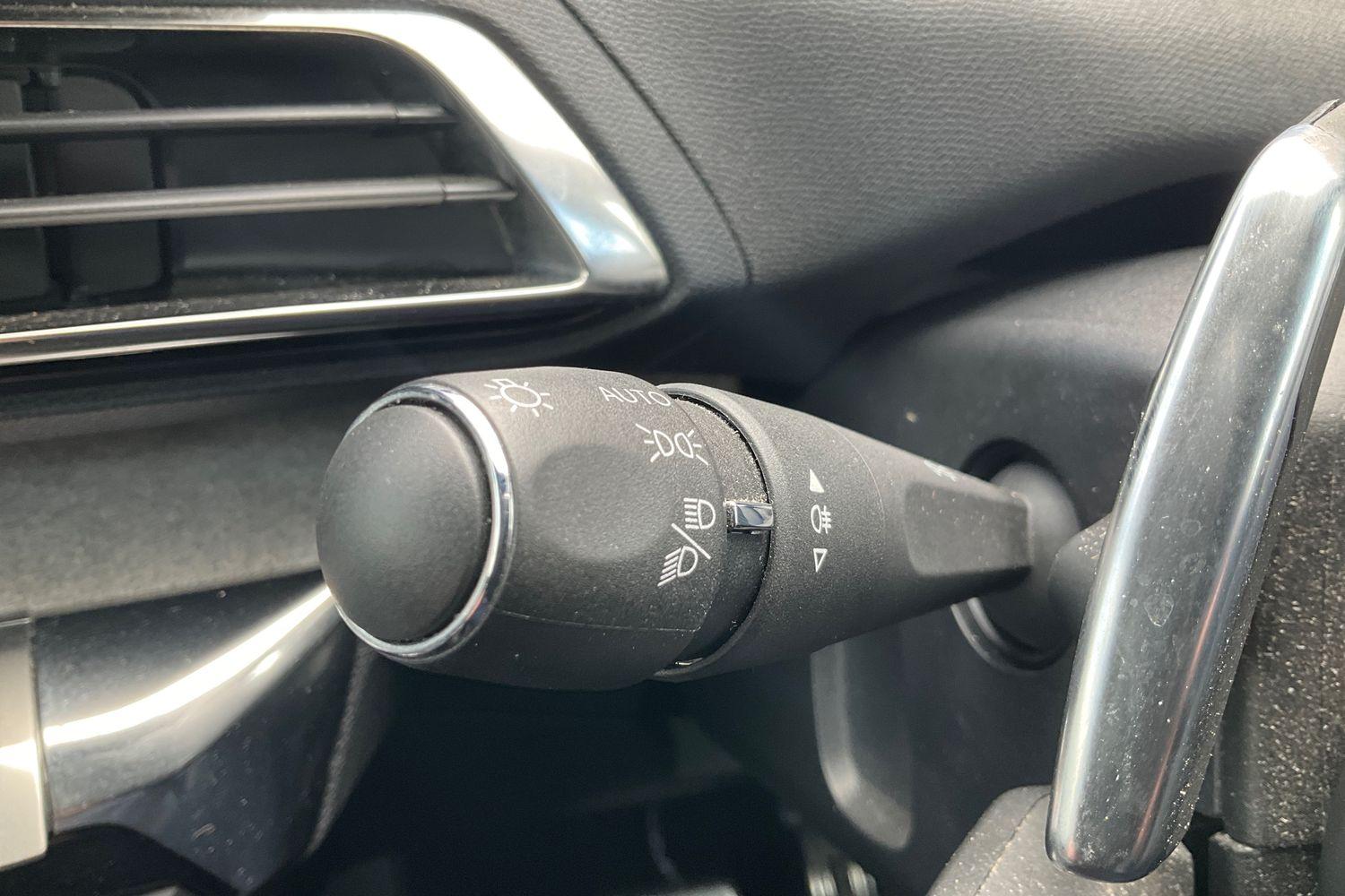 Peugeot 5008 Photo 13
