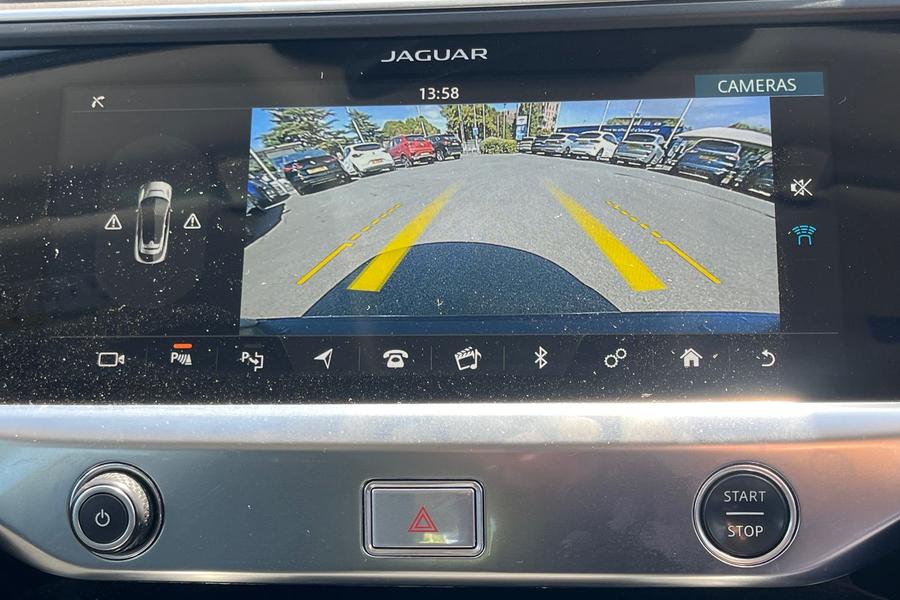 Jaguar I-PACE Photo autoimg-eddf755439ebd50cbb9b87826cdf8ba5db5403e3.jpg