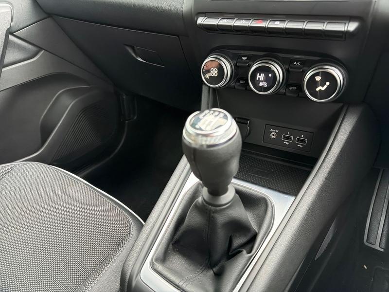 Used Renault Captur FL72VFH 23