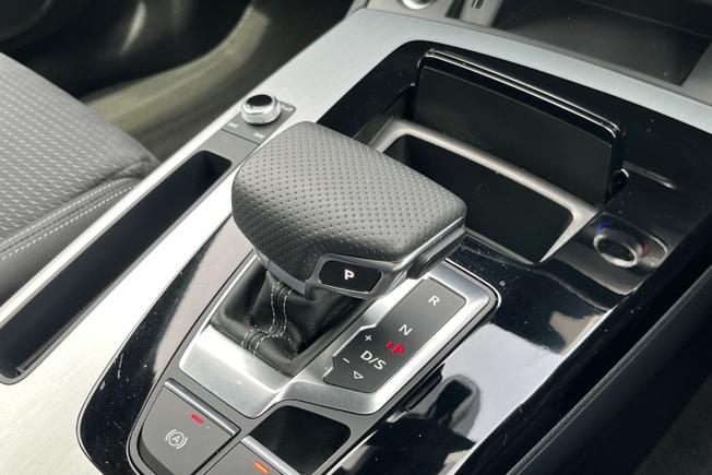AUDI Q5 Photo 30