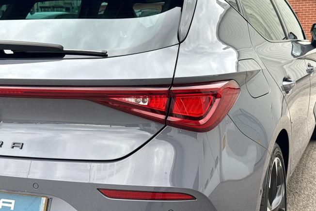 CUPRA Leon Photo 18