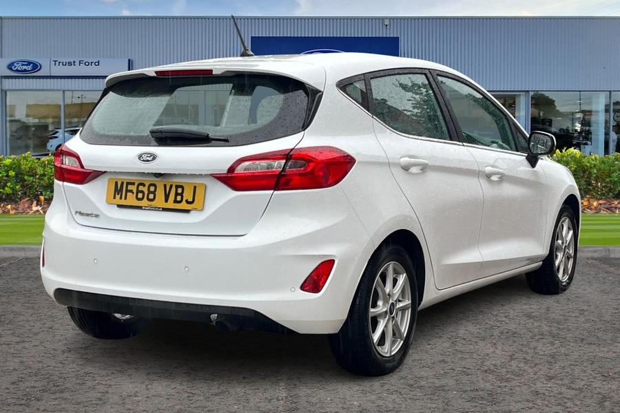 Ford FIESTA Photo autoimg-ede824e202dd61fba73d088fbc31f43a5f2a1e78.jpg