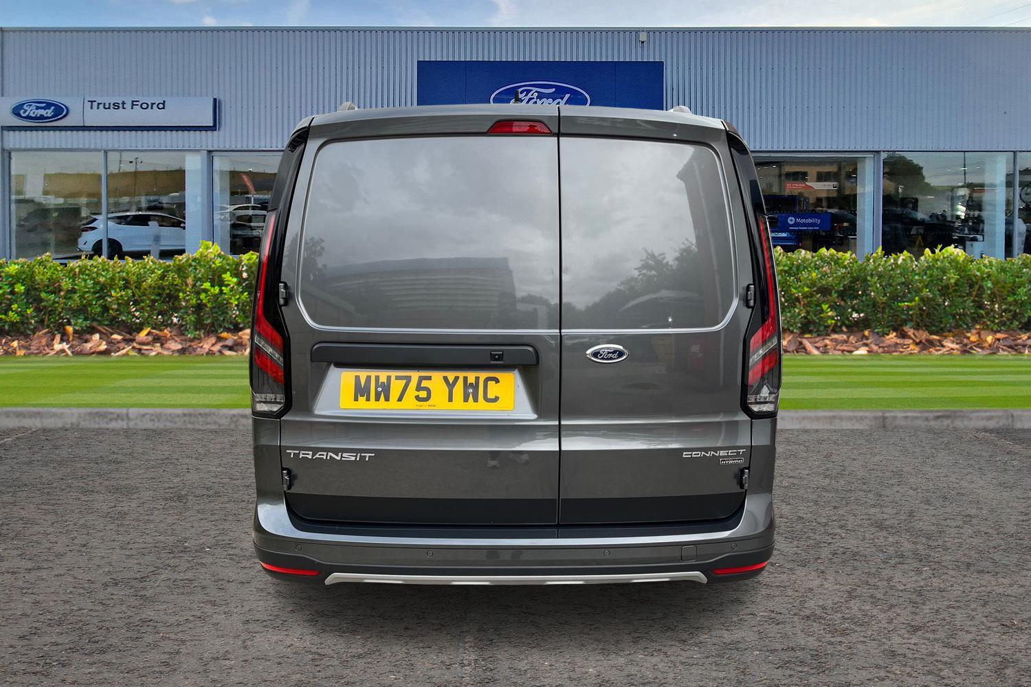 Ford Transit Connect Photo 12