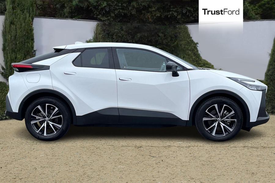 Toyota C-HR Photo autoimg-edebafe96139ae076191a8acb8a3c1e7feafa123.jpg