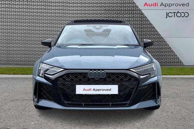 AUDI RS3 Photo 8