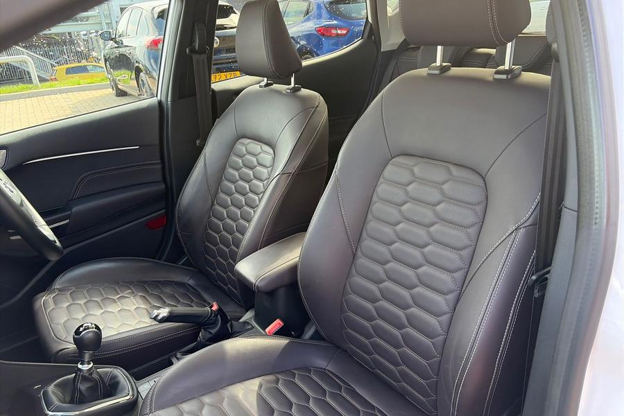 Ford FIESTA VIGNALE Photo autoimg-edf0597b05f83a3a1d91db127611258df612a59d.jpg