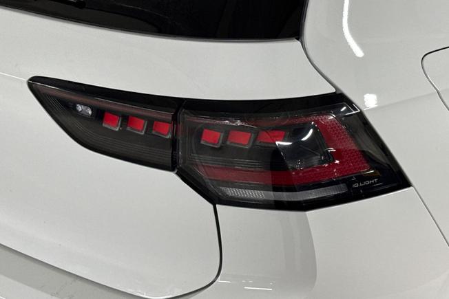Volkswagen Golf Photo 18