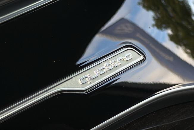AUDI Q7 Photo 46