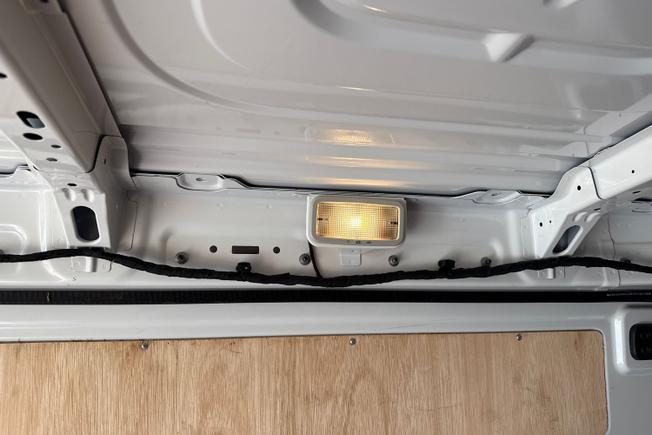 VOLKSWAGEN Crafter Photo 24