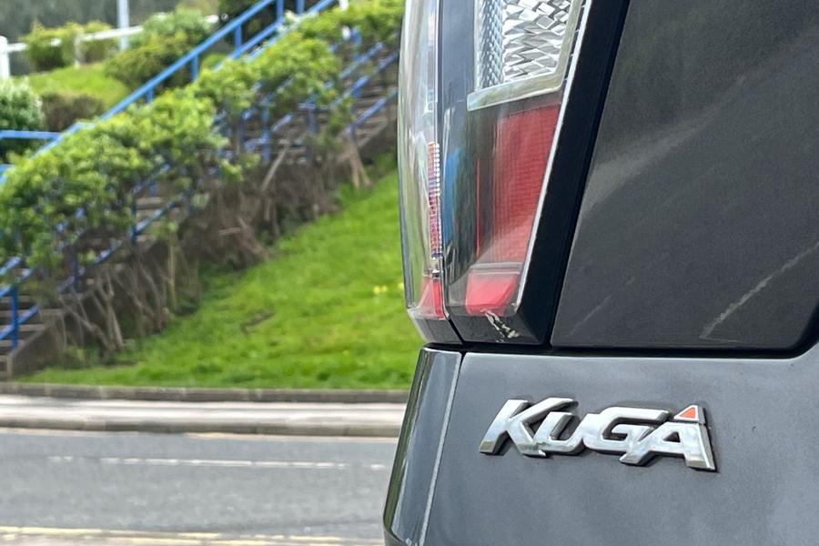 Ford KUGA Photo autoimg-edf59dbd7ae1fadc0af745a5a243528e3db395f4.jpg