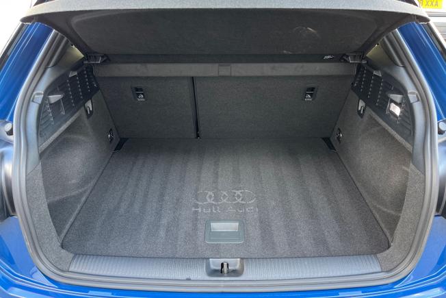 AUDI Q2 Photo 12