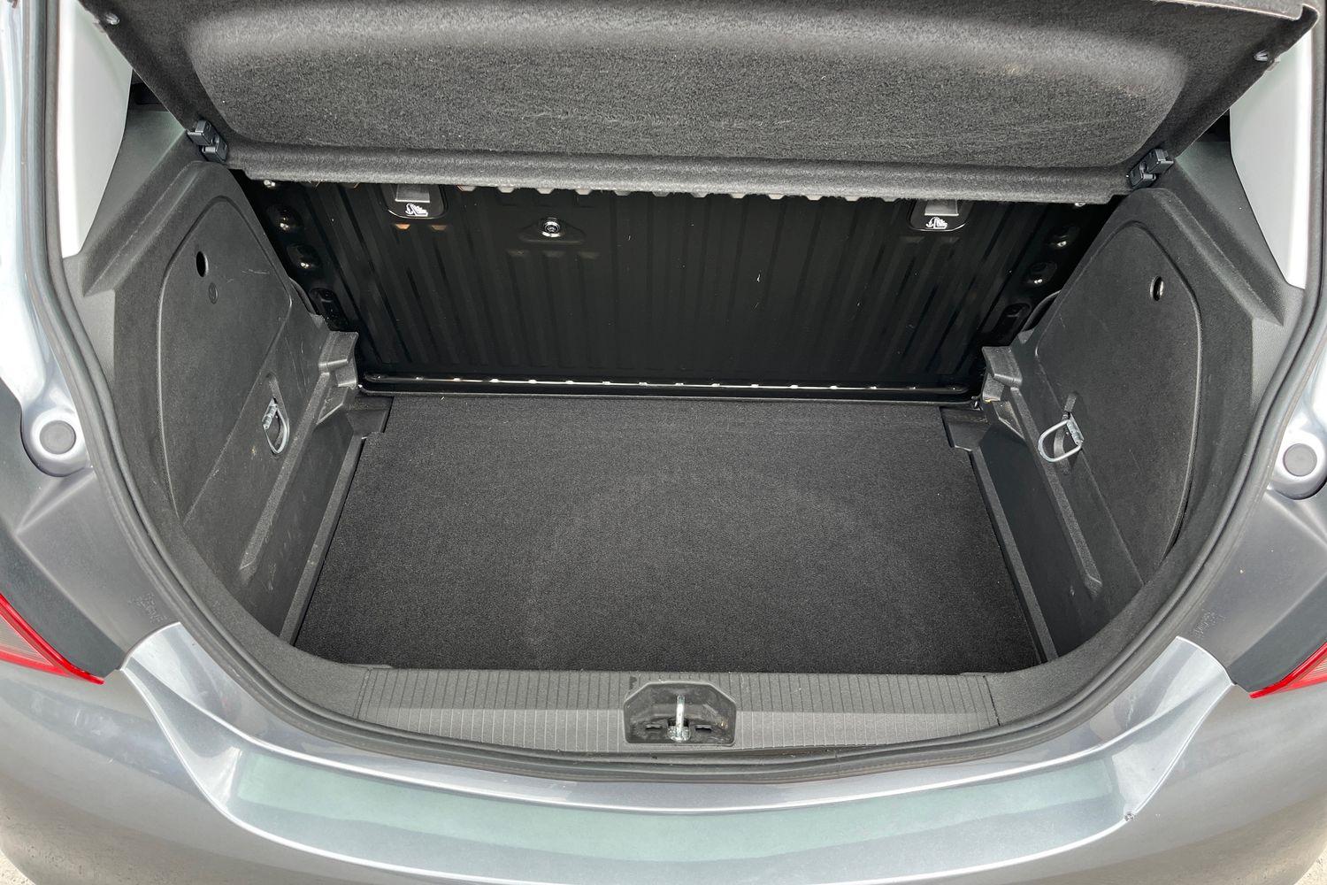 Vauxhall CORSA Photo 20