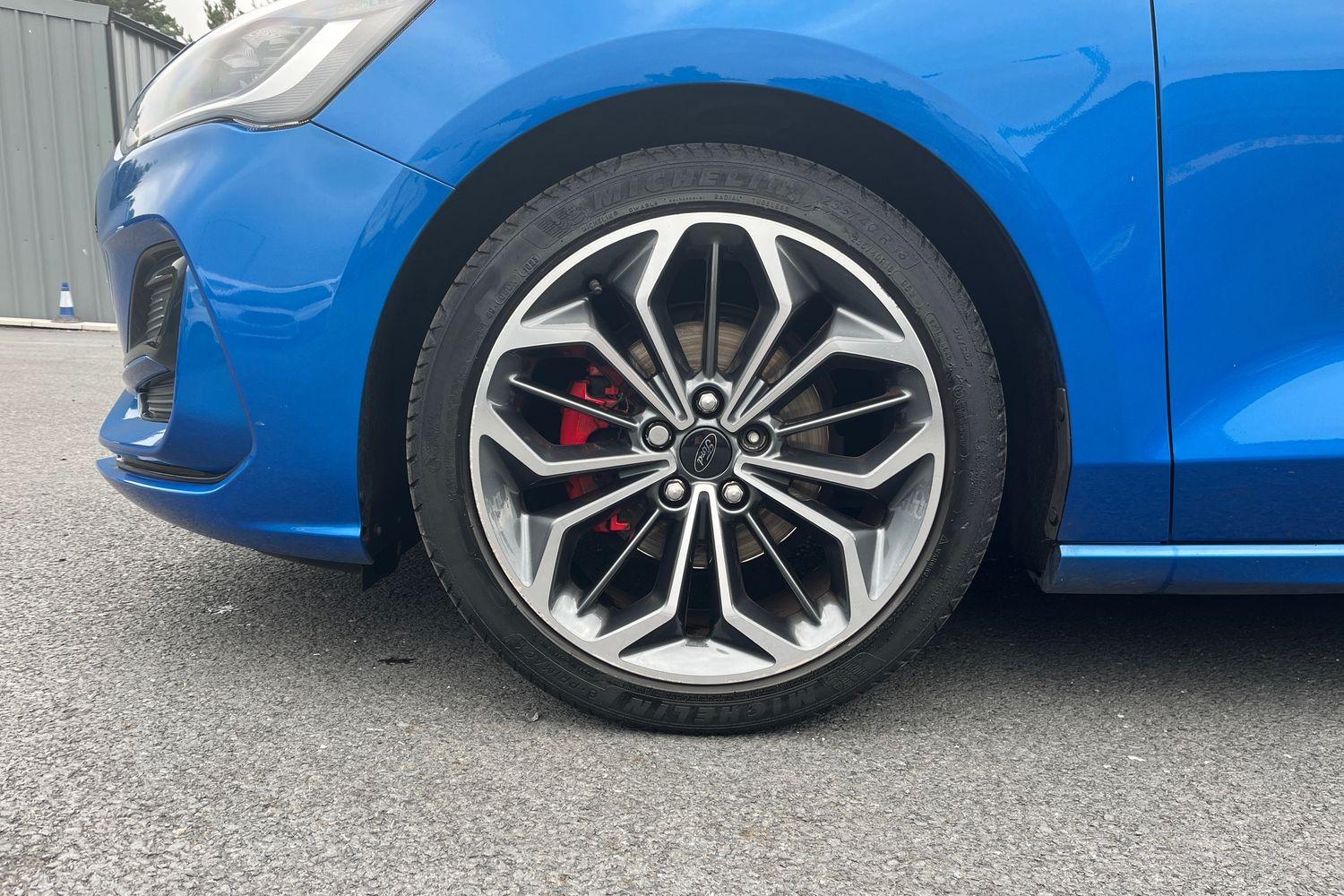 Ford FOCUS Photo 7