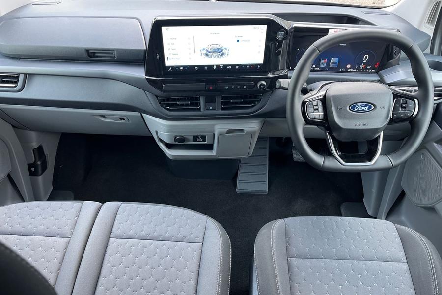 Ford TOURNEO CUSTOM Photo autoimg-edfe111afab77824abe8225f994ec0923f252830.jpg