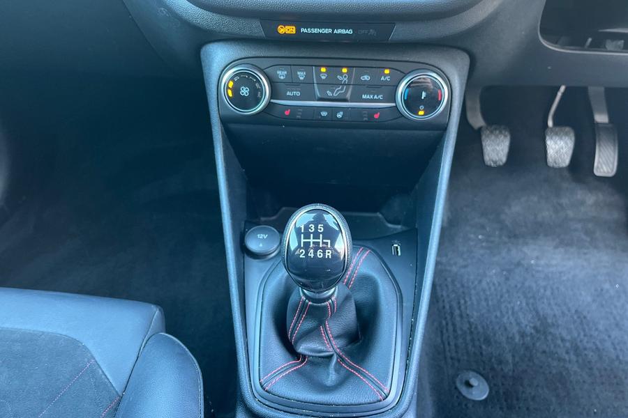 Ford Fiesta Photo autoimg-edfe5231ed99e0a17f09d45047c99919fc5f4d00.jpg