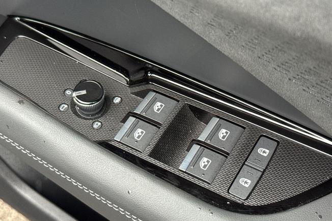 AUDI Q3 Photo 31