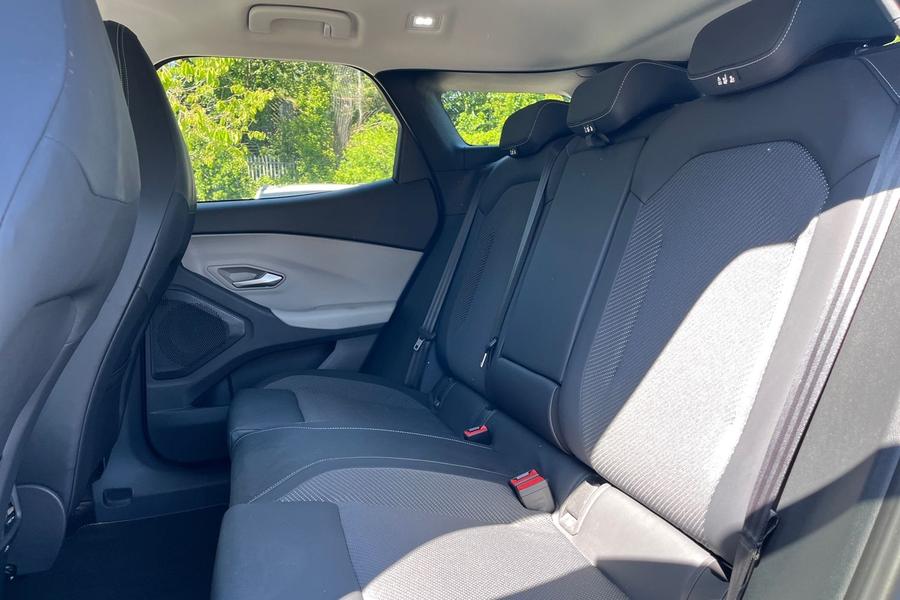 Ford Explorer Photo autoimg-edffcbb149f3657d06e13587dd45d8fe9c6e1920.jpg