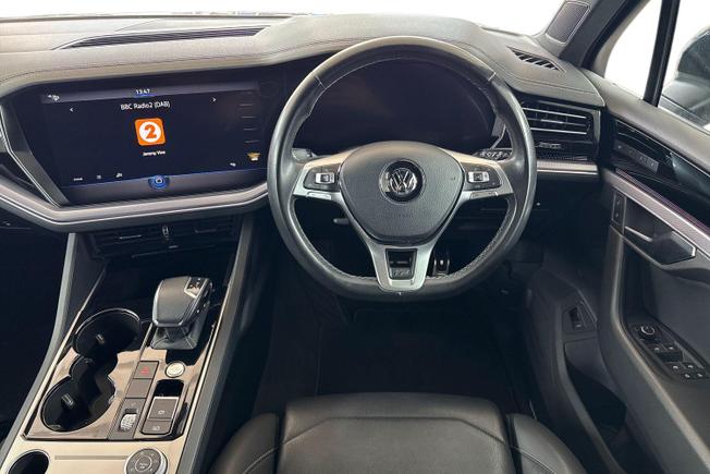 VOLKSWAGEN Touareg Photo 11