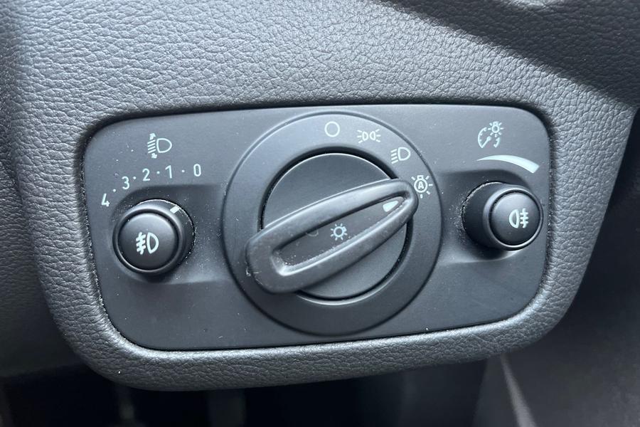 Ford KUGA Photo autoimg-ee046954909619fc601e6022c6e2ce5531242702.jpg