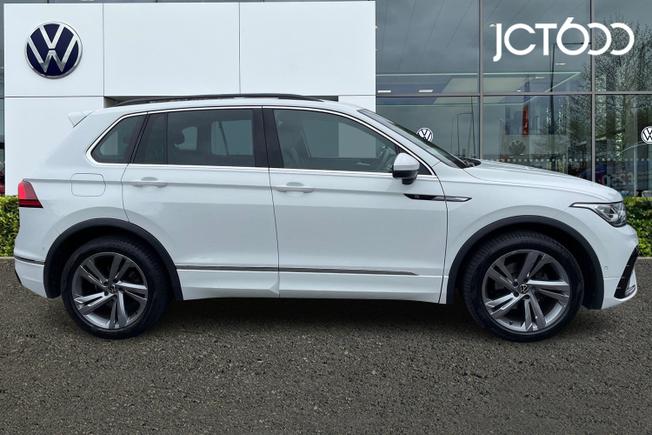 VOLKSWAGEN Tiguan Photo 4