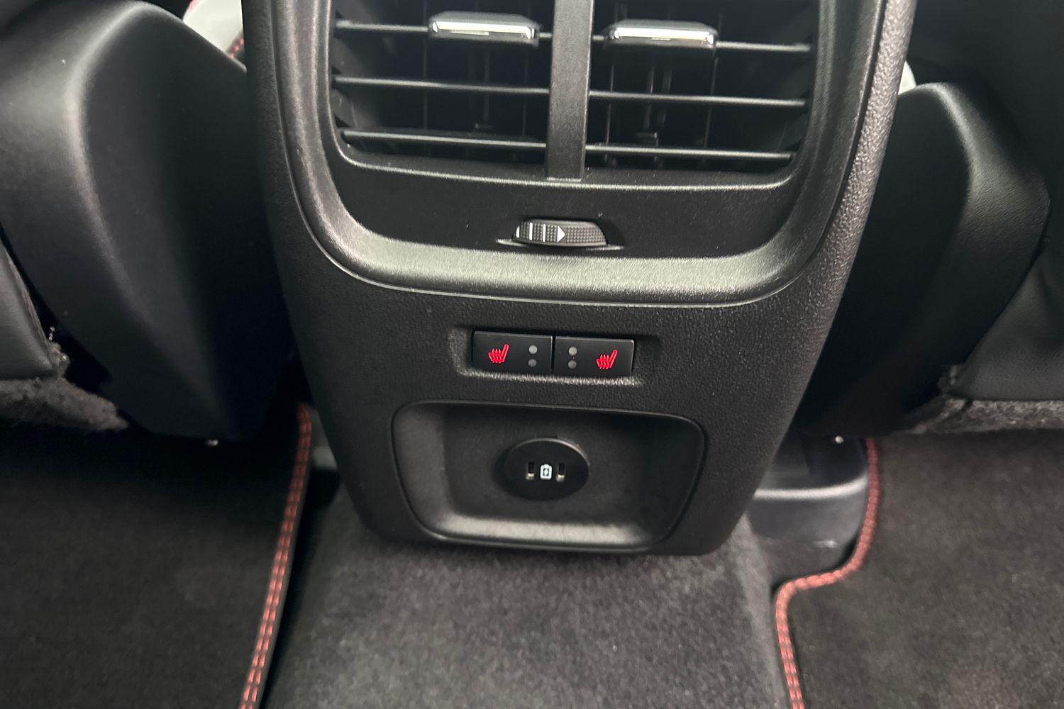 Ford KUGA Photo 37